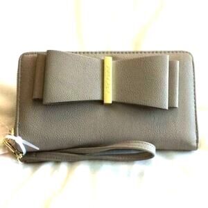 Betsey Johnson Beige (Stone)  Zip Around Wallet / Clutch  8" x 4" NWT